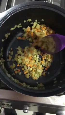 El almuerzo más raro del mundo buenisimo para ir al baño jajja
