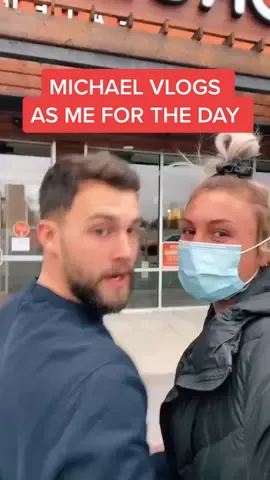 @mike44wright_ vlogs as me for the day 😂😂 #fyp #foryou #Vlog #vlogs #Welcome2021 #dunkin #bf HAPPY 2021!!🍾