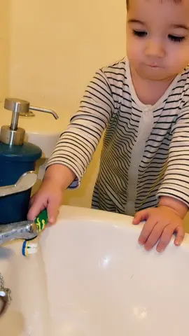 Morning routine with my toddler #fyp #morning #morningroutine #mumoftiktok #toddler ￼