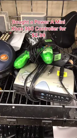 Don’t sleep on xbox 360 controllers, they still sell! ✅💸 #resellflip #ebay #thriftinghaul #reseller #mercariseller