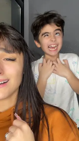 quand je saoule Elias avec mes tiktok 🥲