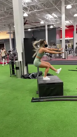 duet me & try this 🔥😜 #gymchallenge #gymshark #pistolsquatchallenge