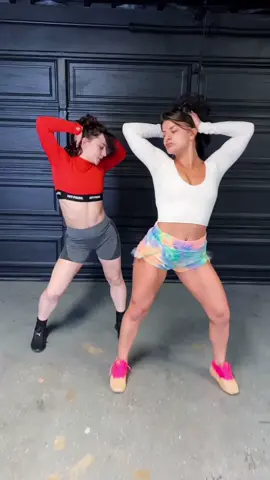 #naughtygirlfitness BEST-FRIEND EDITION 💋💕👒👛👙👗 grab your sexy bestie 🤓🥸 @kira.leach