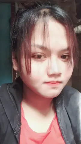 Cowok baju hitam