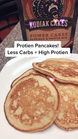 If you gotta have pancakes, try protein pancakes. #plussizeedition #plussizefashion #recipehacks #curvescardio