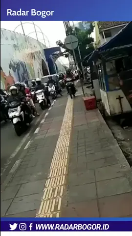 Maantap Bang jago!.tertib berlalulintas y gaes#tiktokberita #radarbogor #tikTokBerita