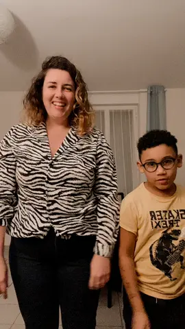 Danse mère fils 1 #danse #challenge #challengetiktok #merefils  #curvymum #rigolade