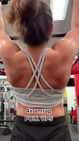Strong backs are 😍 #FitTok #backday #foryou #backandbiceps