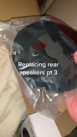 Unboxing the scosche speakers for my rear doors. #unboxing #caraudio #carstuff #sake #es300 #lexus #outwiththeoldinwiththenew