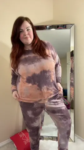 Loungewear Try On with @diaandco Which item would you rock? #bodypositivity #curvytiktok #diaandco #mydiastyle #fyp #loungewear #tiedye
