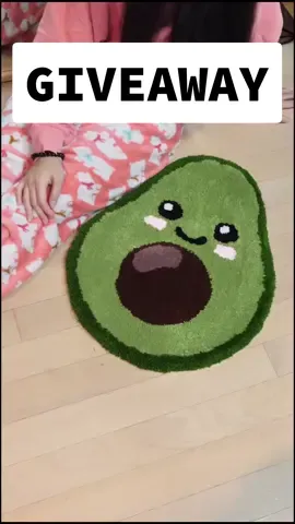 Rug Giveaway!🥑 #rugtufting #tufting #customrug #tuftedrug #rugmaking #tuftinggun #fyp #tiktokdiy #giveaway