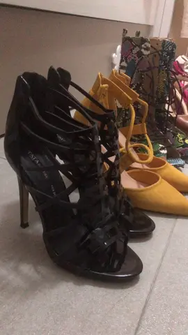 Il miglior modo per conoscere una donna è fare shopping con lei. #shopping #tacchi #scarpe #amoo
