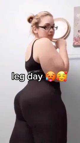 #greenscreenvideo leg day + cardio kicked my ass today 🥵 #PupPeroniShuffle #weightloss #weightlossjourney #lifting