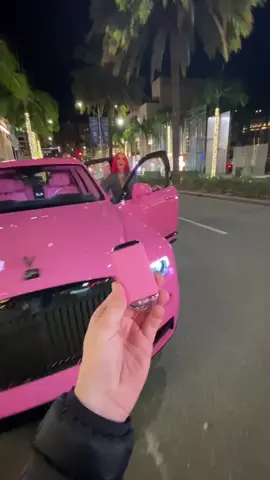 The most pink Rolls Royce in the world @jeffreestar