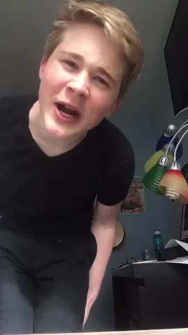 Plz make me feel better in the comments #greenscreen