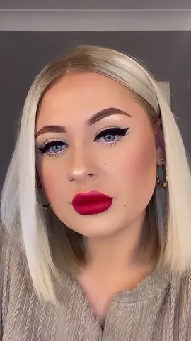 Classic glam @beautybay @__dollbeauty_ #foryou #fyp #foryoupage #Bossit2021 #beautybay #makeupartist #WonderWaterWhip