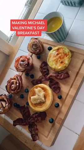 Happy Valentine's Day ❤️ @mike44wright_ #fyp #foryou #valentine #ValentinesDay #surprise #breakfast #foodtiktok #charcuterieboard