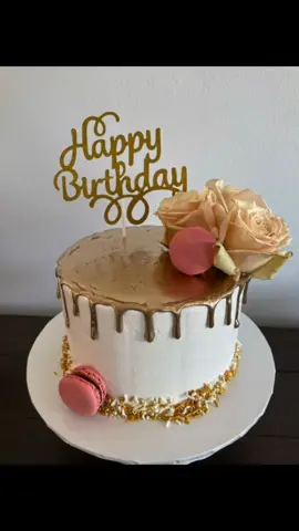 #yaryscreations #fyp #Love #amor #bakerlife #bakery #wedding #roses #rose #happybirthday #strawberries #macaroons #cake #cakes #pastel #torta #drip