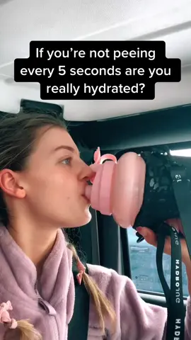#stayhydrated #gymhumour #fitnessbabes #gallonaday #waterintake #FitTok