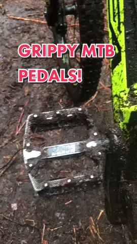 @aaron_parts keeping my feet in place in the wet conditions! ⚔️ #aaronparts #grip #mtb #mountainbiking #bike #fyp #foryoupage #vtt #mtblife #biking