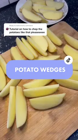 Reply to @kelinrina1 here’s how to cut potato wedges🙌🏼 #foodbylaila #potato #potatowedges #fyp #fodotiktok #LearnOnTikTok