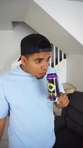 Cuando tratas de cambiar el canal mientras tus padres están durmiendo @bangenergy @bangenergy.ceo #bangenergy #sponsor #energydrink