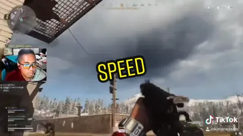 Shoot and run. #callofduty#cod#warzone#fps#coldwar#blackops#twitch#stream