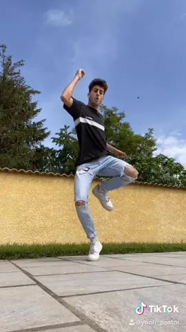 Je suis dans les pour toi ? Commentes l’heure à laquelle tu vois ce MAGNIFIQUE TikTok 🤣🔥 #dance #shuffle #pourtoi #fyp #challenges