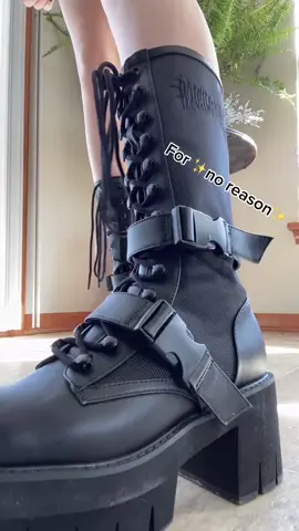 Iykyk😫🖤 #Coming2America#boots#dollskill#killstar#currentmood#darkerwaves#fyp#foryoupage#goth#gothgirl#demonia#gothboots#foryou#mood#egirl#emo#rave