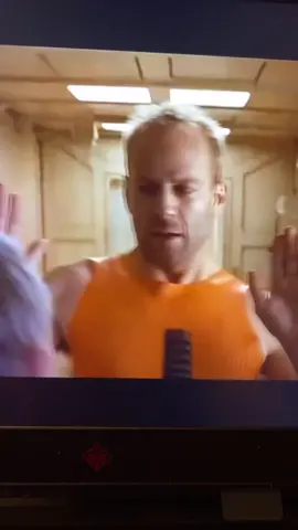 #stitch with @indiecenttv NOBODY EVER NOTICES THIS - Bruce Willis aka Mr.Wallace 🤔🤯  #fifthelement #leeloo #corbindallas #fifthelementmovie #movies