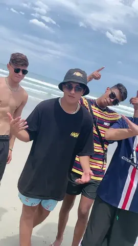 qual é seu estilo de menino? 🏖❤️@guustavo_rosa @glayssompablo @w.koji