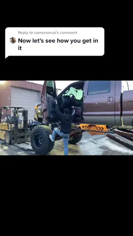 Reply to @cameronruk no problem 😴 #fyp #sematruck #liftedtrucks #dieseltrucks #lifteddually #sorrybouturneck #liftedtruckproblems