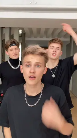 Будешь в нашей банде?😏🖤