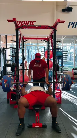 Wasn’t pretty but we grinding. I lost my footing but still was able to get it up. #builtdifferent #CHASINGR8NESS #hardwork #trusttheprocess