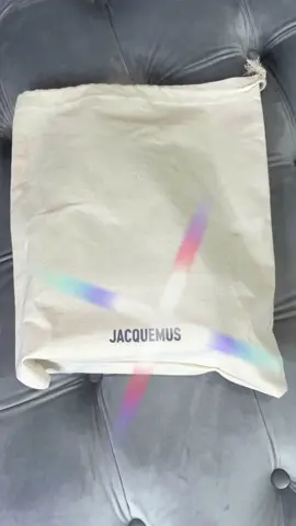 It’s a good day, she arrived! Ok #jacquemus #jacquemusbag #fashion #weddingtiktok #fashioninspo #vibe