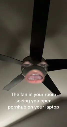 You know that who that person is 😉#pornhub #funny #thatfriend #greenscreenface #grindr #porn