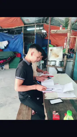 Công việc là phải thế Kylian ơi cố lên 💪💪