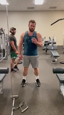 Bearly workin out with my husband! ❤️🧸💪🏼 #gymtime #tanktop #floridalivin