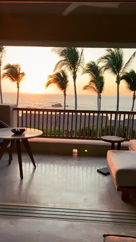 Sunset views in Punta Mita 😎 #tiktoktravel #travel #puntamita #travelcoupledream #travelcouple #couplegoals @saralesneski