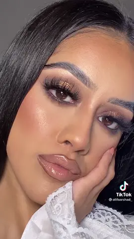 Havw you tried this #makeuphack yet? 👀 credit: @atifaarshad_    #makeuphacks #fyp #beautytips #makeuptipstiktok #beautyhacks