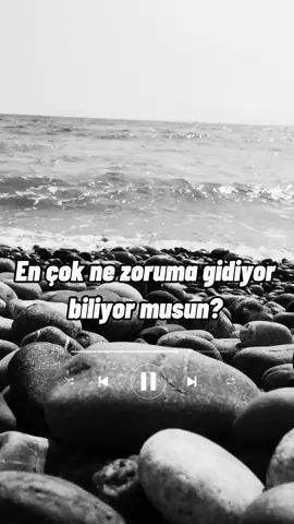 O benim her şeyimken ben onun hiç bir şeyi olamadım🥀 #sözler #şarkı #fyp #keşfet #aliyeylz