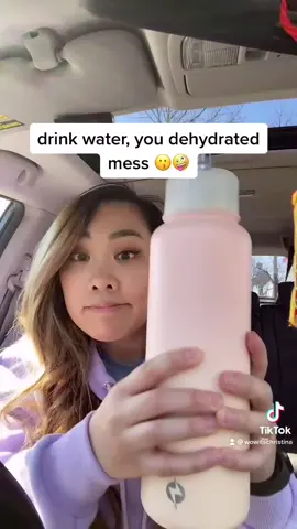 send this to your dehydrated friend 😘 | link in my bio for @popflexactive water bottle