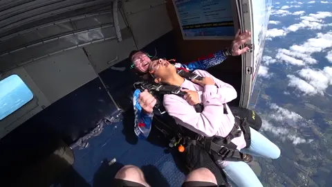 If you’ve been thinking about going skydiving but you’re terrified this is your sign to just do it. Best experience ever #fyp #skydiving #AirPodsJUMP