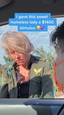 I gave this sweet homeless lady a $1400 stimulus 💜😇🥰 #stimulus #giveback #ShowerWithMoxie #ufosky