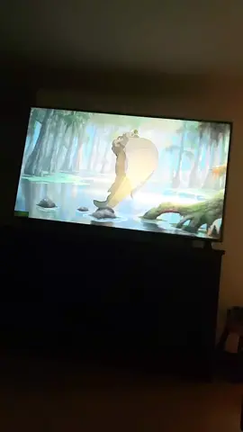 sorry for my singing and noises in my back #princess #princessandthefrog #disney #EnvisionGreatness #fyp #movie #movietok #trending