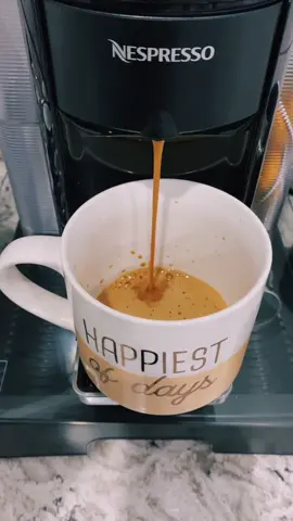 Good morning 😃 happy Monday!#morning #coffee #coffeeaddict #latinamom