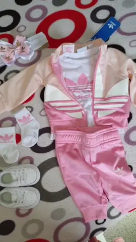 Buenos dias familia de tiktok 🥰 #baby #paratii #viral #ouffits #fyp #todaunadiva  #todorosa