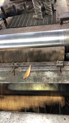 Just another day at the veneer mill#fyp #foryourpage #work #woodwork #tree