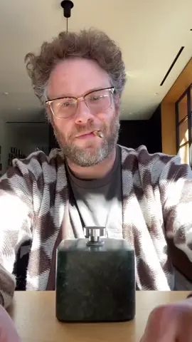 Would y’all ever use one of these?! 👇🤔 (IG: SethRogen) #fyp #viral #4u