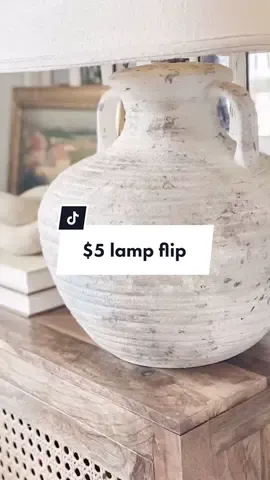 I love a good lamp flip 🤗 #lampflip #thriftflip #goodwillstores #upcycledfurniture